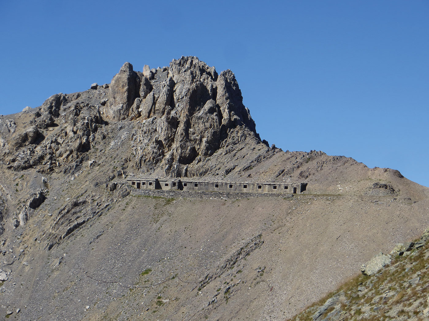 The Gardetta plateau and its stories of mountains, soldiers, and fortifications
