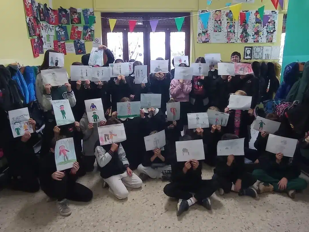 SconfinAmici. Drei Schulen, ein Berg von Emotionen